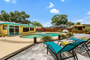 Pool - Hot tub - E-bikes - Gym - Near Beach - Family Home